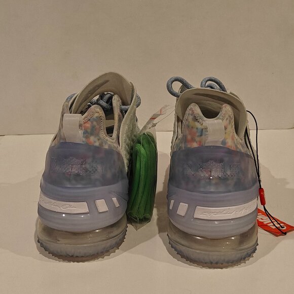 Nike LeBron 18 XXVIII 'Play for the Future' CW3156-400 Mens Size 8 Excellent - Picture 7 of 16